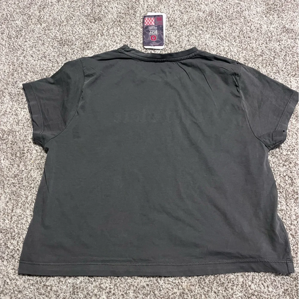 Ohio State Cropped T-Shirt Gray Rhinestone Logo Short Sleeve Top Size Medium NWT - Picture 10 of 10